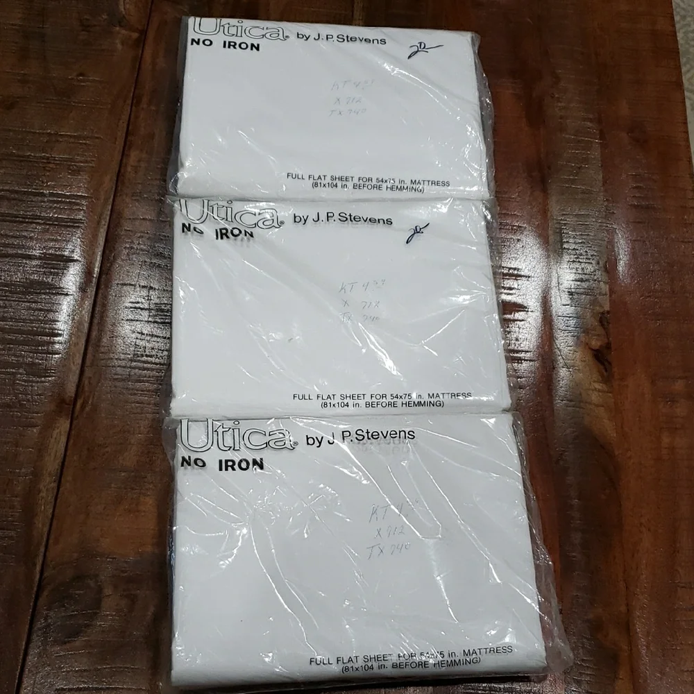 Vintage Utica White No Iron Flat Sheets Set Of 3
